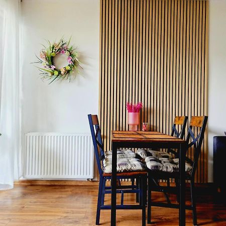Komfortowy Apartament Dwupokojowy Z Tarasem I Garaz Ούστκα Εξωτερικό φωτογραφία