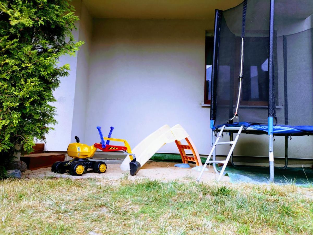 Komfortowy Apartament Dwupokojowy Z Tarasem I Garaz Ούστκα Εξωτερικό φωτογραφία